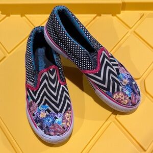 Skechers Kids Black & White Slip-On Sneakers with Floral Toe